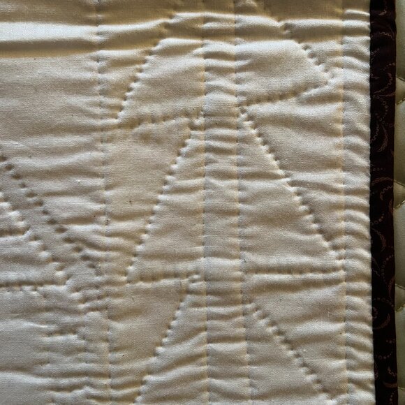 Hand Stitched Cabin-in-the-Woods Folk Art Patchwork Quilt Wall Hanging Handmade - Picture 5 of 13